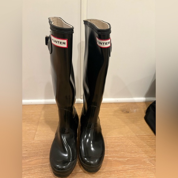Hunter Glossy Black Rain Boots - Picture 1 of 3